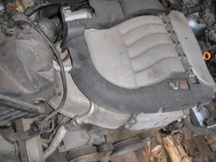Корпус воздушного фильтра 2.3 AZX VW Passat b5+