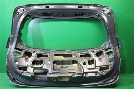 Дверь багажника Hyundai Santa Fe 4 2018