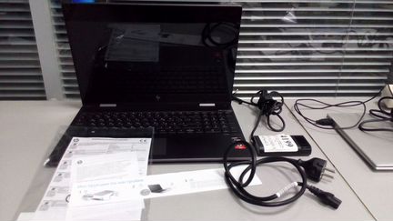 Ноутбук трансформер HP Envy 15x360 15-ds0001ur (6P