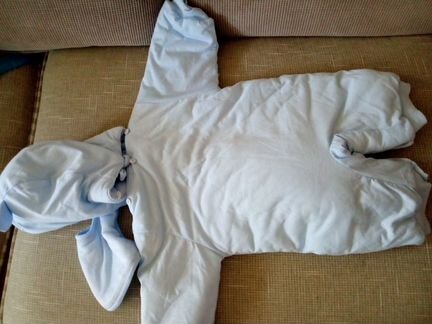 Осенний комбез на мальчика с варежками и слюнявчик