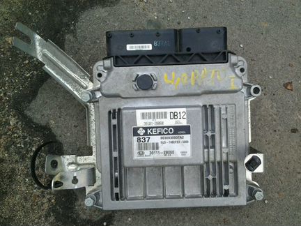 Kia Cerato 1 блок управление двигателем