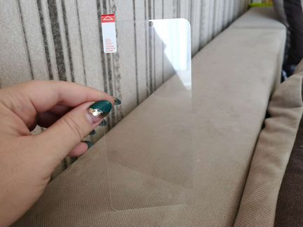 Защитное стекло на Honor 8X