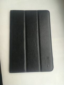 Чехлы для планшетов