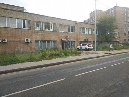 Здание, 1700 м²