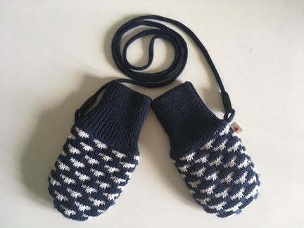 Варежки Reima Uninen 001 (6-18)