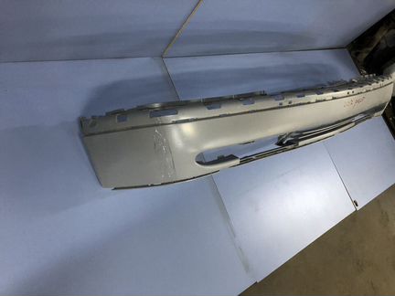 Бампер Мерседес бенц W202 C-class рест