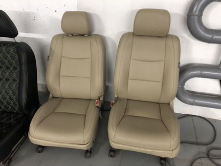 Сиденья Toyota Land Cruiser Prado 120