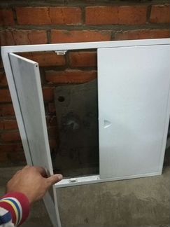 Люк сантехнический белый 700х700