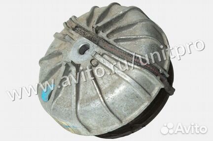 Подушка двигателя Вито Виано 112 272 Vito Viano