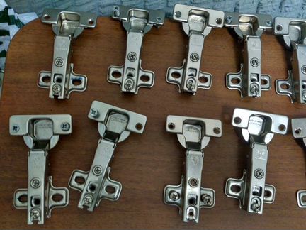 Петля мебельная (лягушка)