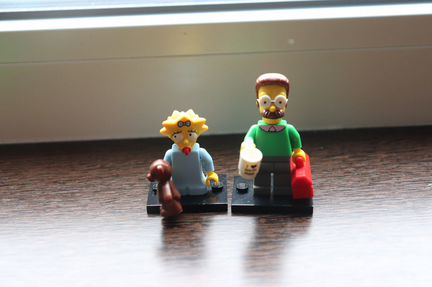 Lego мифигурки Maggie Simpson и Ned Flanders