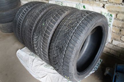 Зимние шины бу R17 235 65 17
