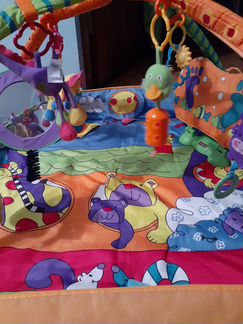 Развивающий коврик Tiny Lowe