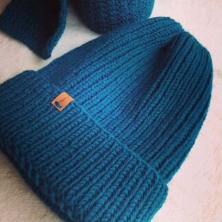 Женская шапка и шарф