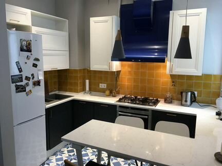 2-к квартира, 57 м², 3/10 эт.