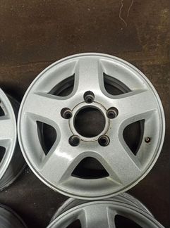 Диски бу литые R15 I на Нива