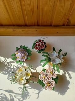 Цветы из бисера