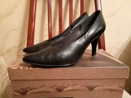 Туфли кожа, лак 39р