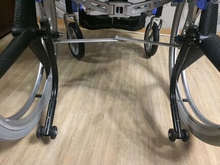 Коляска инвалидная