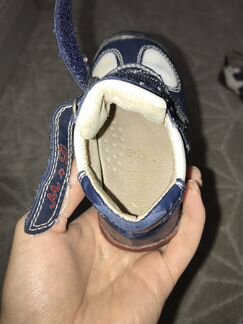 Кроссовки нат. кожа 19 р-р