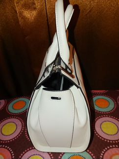 Кожаная сумка Ekonika в отличном состоянии