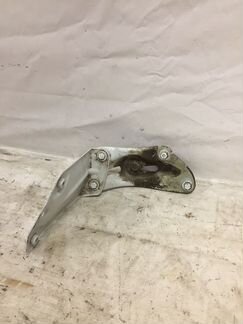 Кронштейн крыла Шкода Йети