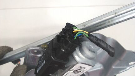 Стеклоподъемник электрический правый передний Hyun