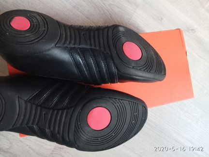 Кроссовки nike