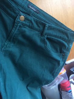 Джинсы сине-зеленые, размер EUR 42