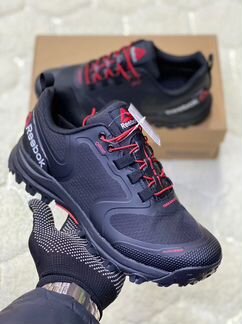 Reebok classic мужские черные новые красные шнурки