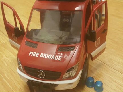 Пожарная машина Bruder идеал