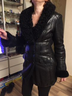 Дубленка adamo нат с каракулевым воротом новая