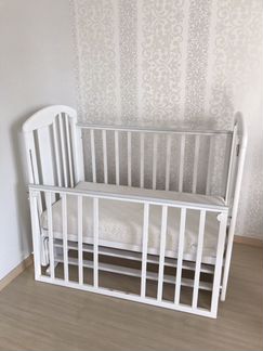 Детская кровать и матрас