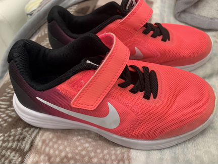 Кроссовки Nike