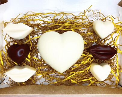 Фигурка шоколадная