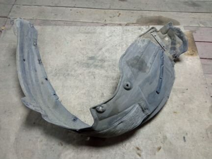 Подкрылок передний Toyota RAV4 CA40