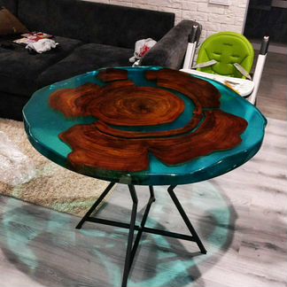 Обеденный круглый стол для небольшой кухни