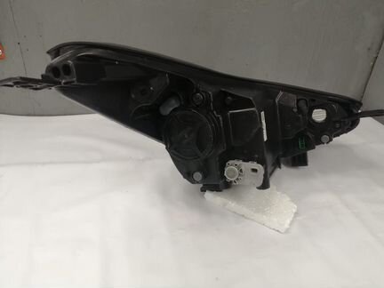 Фара левая Kia Sportage 4 QL Ксенон (2016-нв) 9210