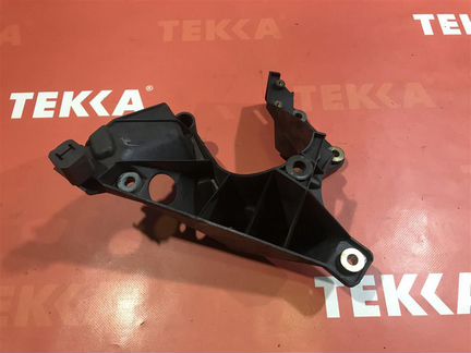 Кронштейн расширительного бачка бмв Х5 E53