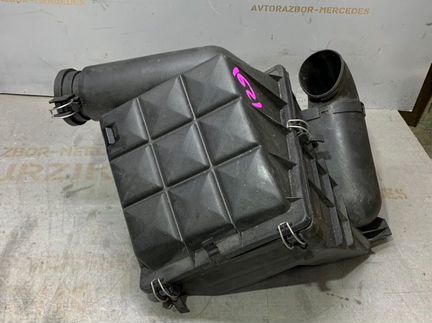 Корпус воздушного фильтра Mercedes Clk-Class W208
