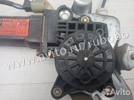 Стеклоподъемник передний правый Hyundai Sonata EF