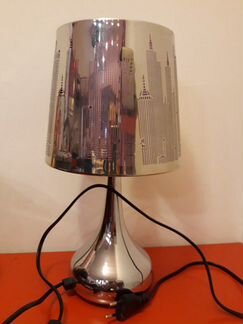 Лампа настольная 