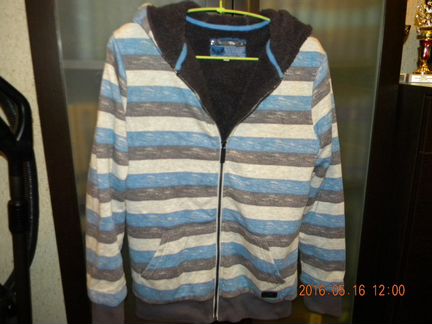 Куртка на весну, на рост 165 см