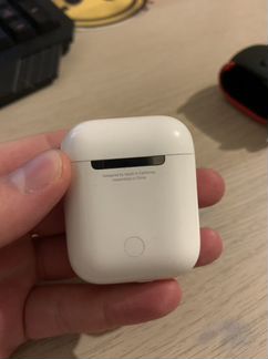 AirPods