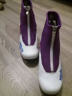 Лыжные ботинки женские р.37-37.5