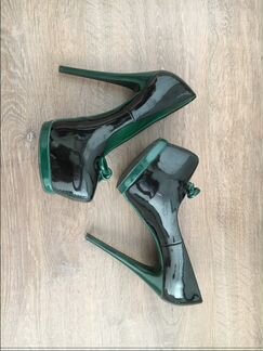 Лаковые туфли на каблуке