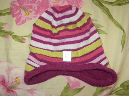 Шапки новые 50-52см. на 4-5 лет девочке рейма разн