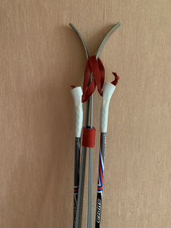 Лыжи и ботинки