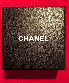 Брошь Chanel