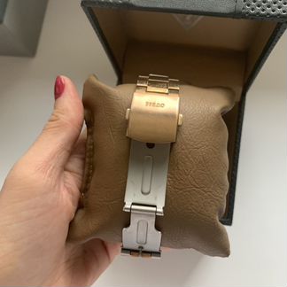 Часы guess